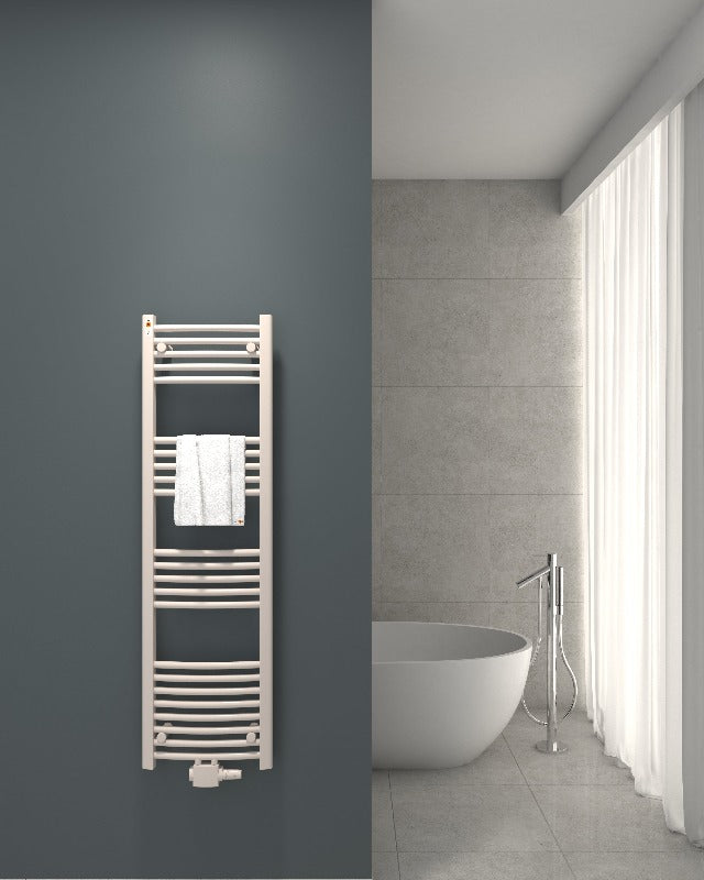 badheizkörper comfort mit mittelanschluss weiss ral 9016 gebogen