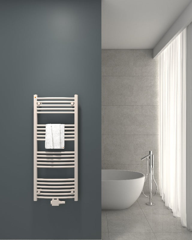 badheizkörper comfort mit mittelanschluss weiss ral 9016 gebogen